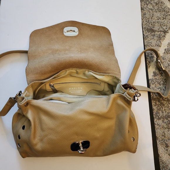 Marlon Genuine Leather Tan Shoulder/Crossbody Bag. Made In Italy - Picture 9 of 15
